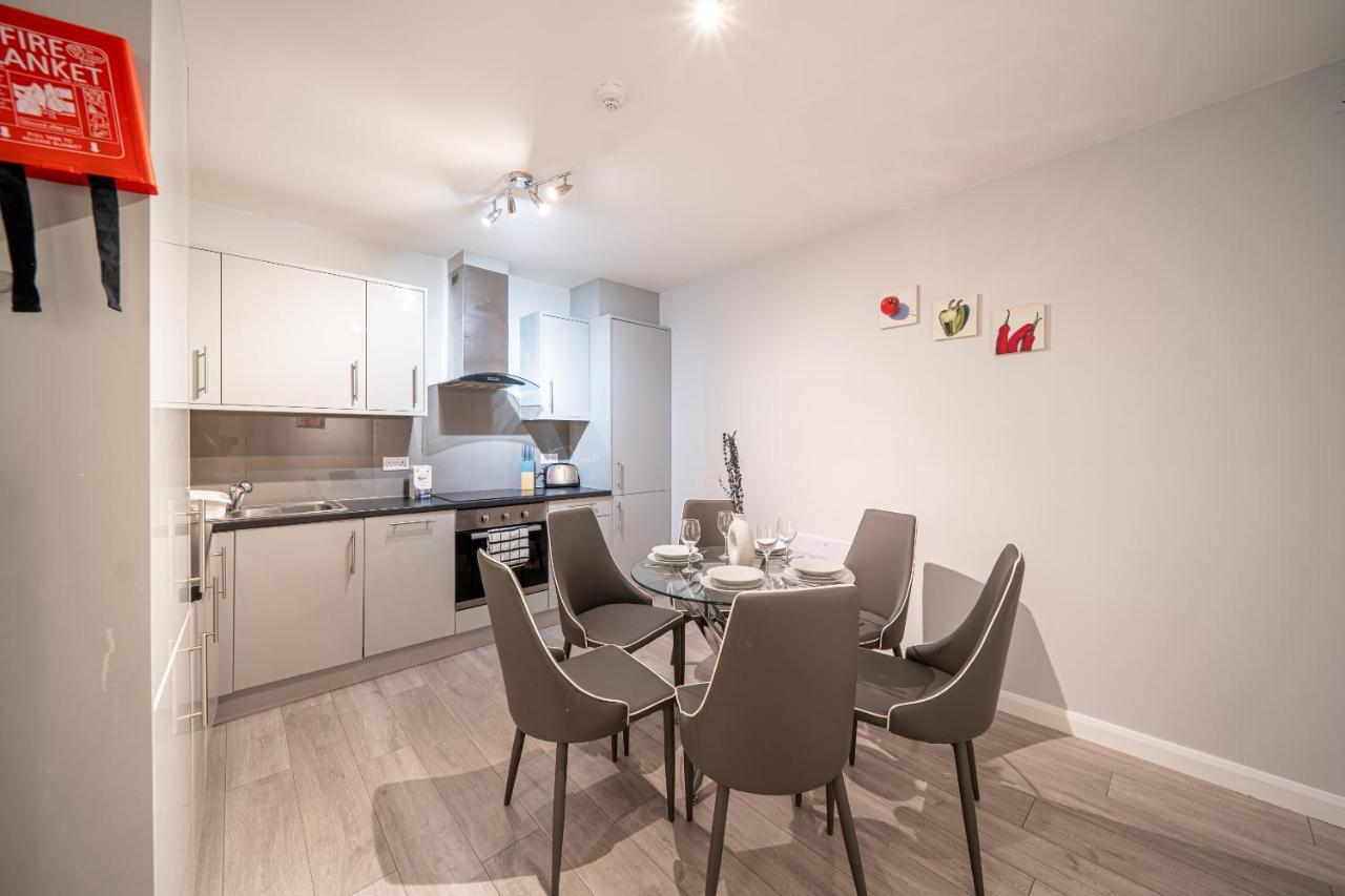 Stylish Studios With Ensuite, Separate Kitchen, And Prime Location In St Helen St Helens  Exteriér fotografie