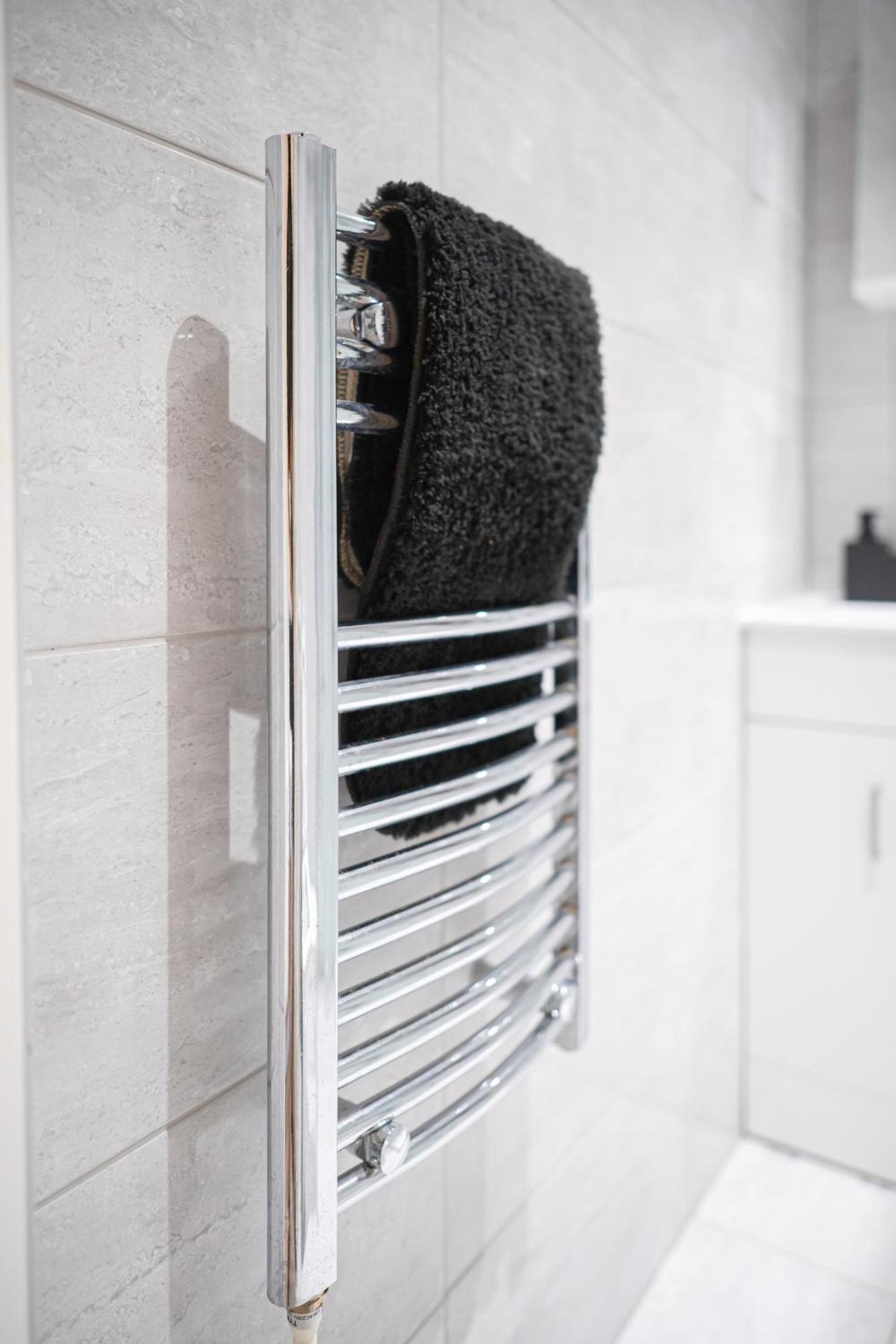 Stylish Studios With Ensuite, Separate Kitchen, And Prime Location In St Helen St Helens  Pokoj fotografie